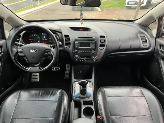 KIA-CERATO-1.6 SX 16V FLEX 4P AUTOMÁTICO KIA-CERATO-2017