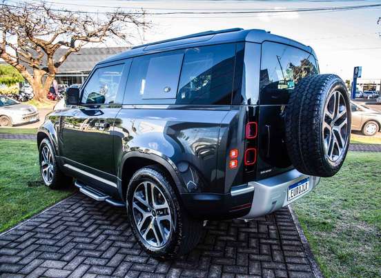 LAND ROVER-DEFENDER-2023