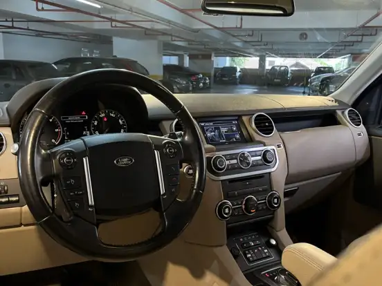 LAND ROVER-DISCOVERY 4-3.0 SE 4X4 V6 24V BI-TURBO DIESEL 4P AUTOMÁTICO LAND ROVER-DISCOVERY 4-2015