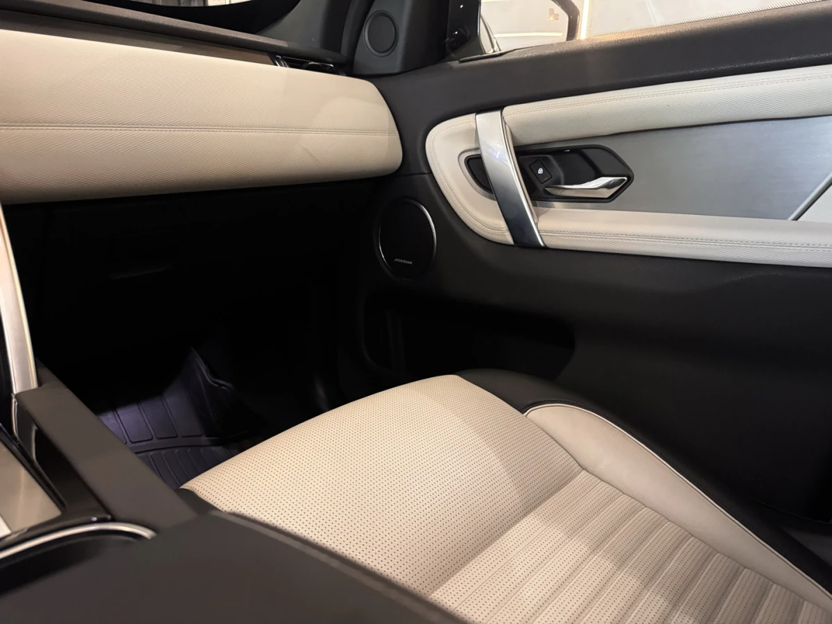 Land Rover Discovery Sport — foto 17