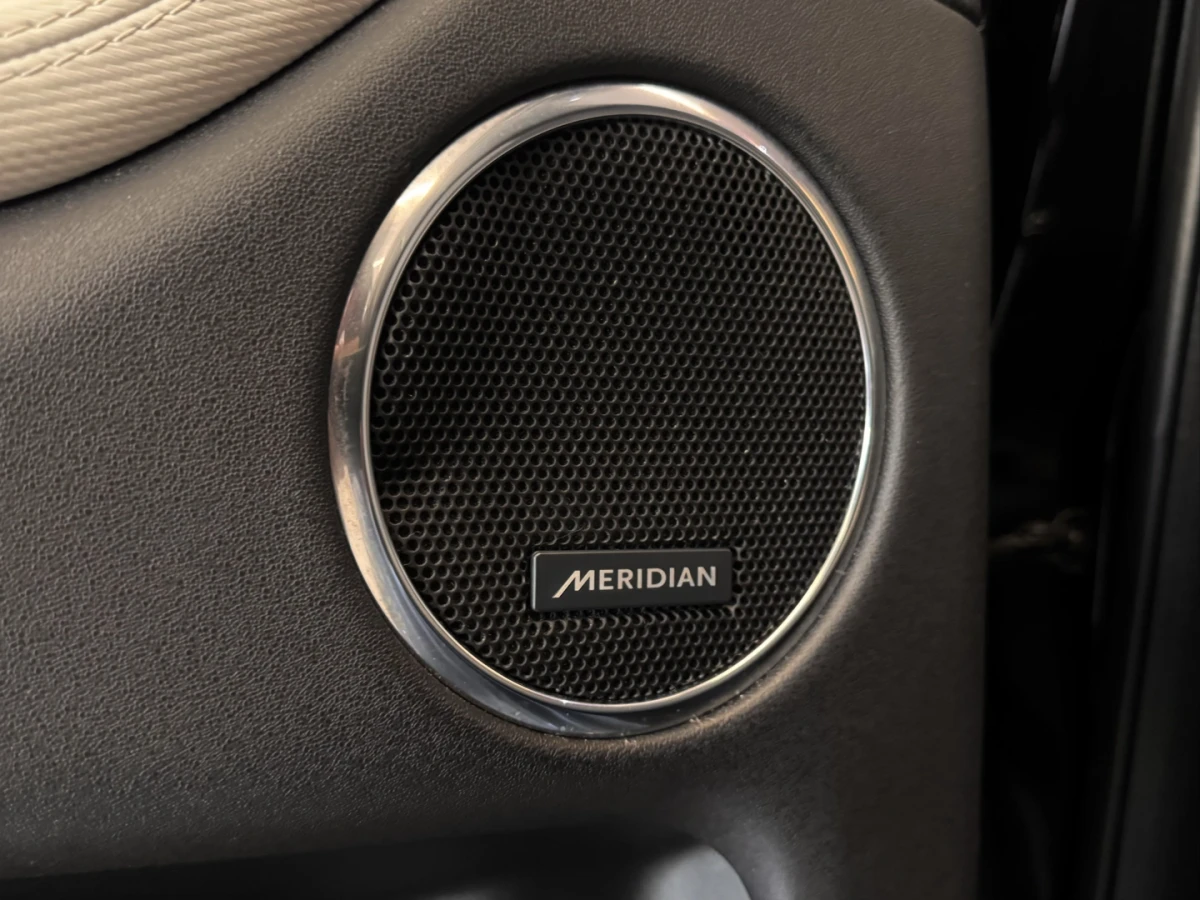 Land Rover Discovery Sport — foto 18