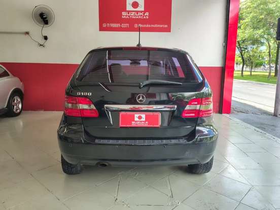 MERCEDES-BENZ-B 180-2010