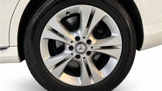 MERCEDES-BENZ-C 180-1.6 CGI AVANTGARDE 16V TURBO GASOLINA 4P AUTOMÁTICO MERCEDES-BENZ-C 180-2015