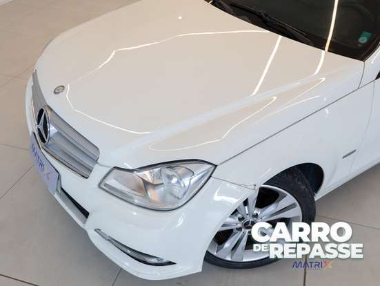MERCEDES-BENZ-C 180-1.8 CGI CLASSIC 16V GASOLINA 4P AUTOMÁTICO MERCEDES-BENZ-C 180-2011