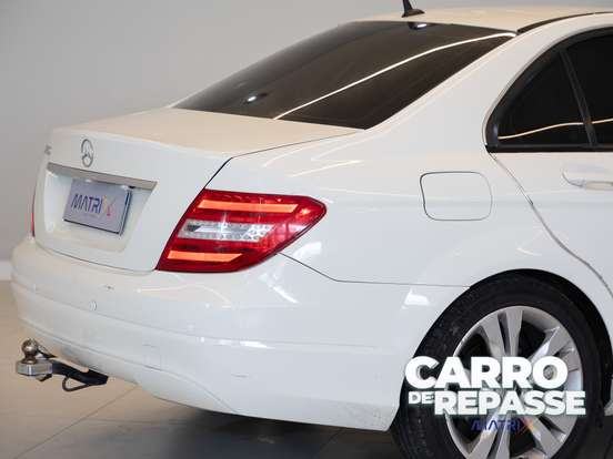 MERCEDES-BENZ-C 180-1.8 CGI CLASSIC 16V GASOLINA 4P AUTOMÁTICO MERCEDES-BENZ-C 180-2011
