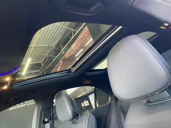 MERCEDES-BENZ-C 300-2023