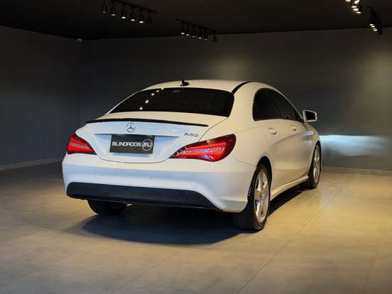 MERCEDES-BENZ-CLA 180-2019