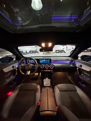 MERCEDES-BENZ-CLA 200-2024