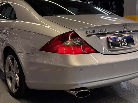 MERCEDES-BENZ-CLS 500-2007