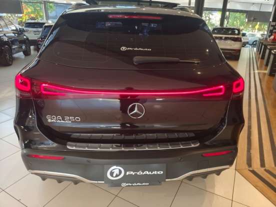 MERCEDES-BENZ-EQA 250-2023