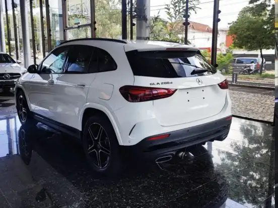 MERCEDES-BENZ-GLA 200-1.3 MHEV PROGRESSIVE 7G-DCT MERCEDES-BENZ-GLA 200-2026