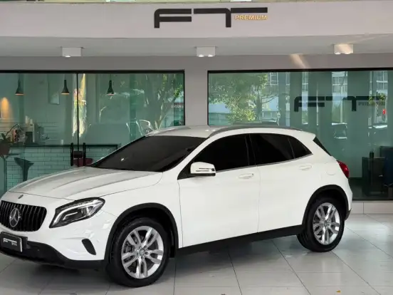 MERCEDES-BENZ-GLA 200-1.6 CGI ADVANCE 16V TURBO FLEX 4P AUTOMÁTICO MERCEDES-BENZ-GLA 200-2015