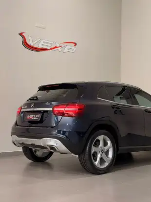MERCEDES-BENZ-GLA 200-2018