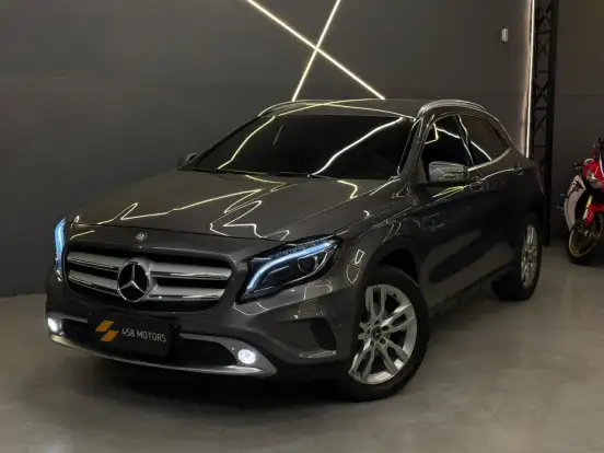 MERCEDES-BENZ-GLA 200-2015