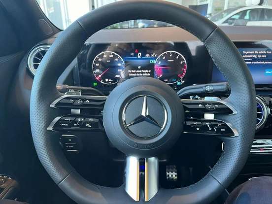 MERCEDES-BENZ-GLA 200-1.3 MHEV AMG LINE 7G-DCT MERCEDES-BENZ-GLA 200-2025