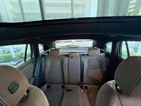 MERCEDES-BENZ-GLA 200-2025