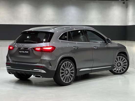 MERCEDES-BENZ-GLA 200-1.3 MHEV AMG LINE 7G-DCT MERCEDES-BENZ-GLA 200-2024