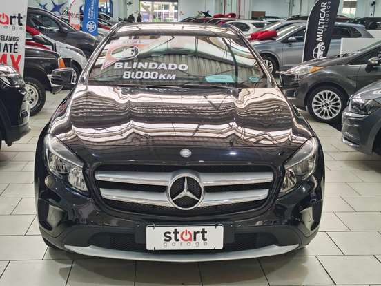 MERCEDES-BENZ-GLA 200-2015