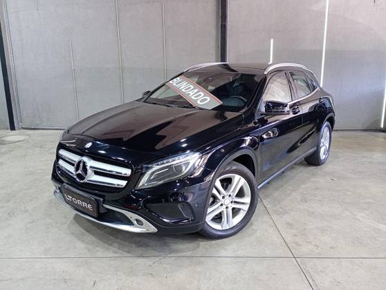 MERCEDES-BENZ GLA 200 1.6 CGI ENDURO 16V TURBO FLEX 4P AUTOMÁTICO