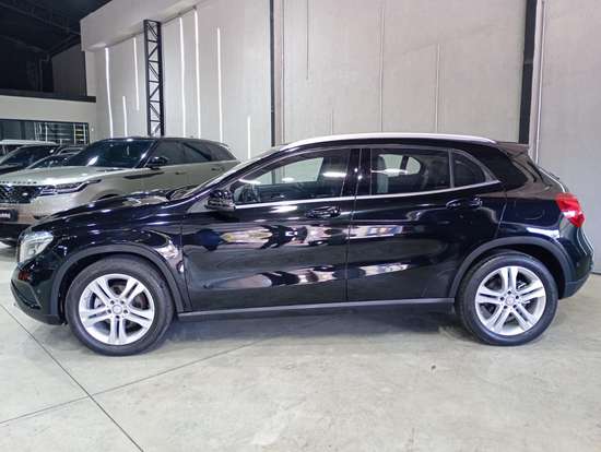 MERCEDES-BENZ-GLA 200-1.6 CGI ENDURO 16V TURBO FLEX 4P AUTOMÁTICO MERCEDES-BENZ-GLA 200-2017
