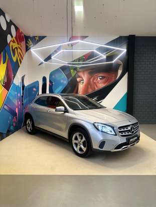 MERCEDES-BENZ-GLA 200-2019
