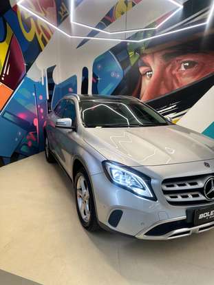 MERCEDES-BENZ-GLA 200-2019