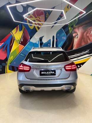 MERCEDES-BENZ-GLA 200-2019