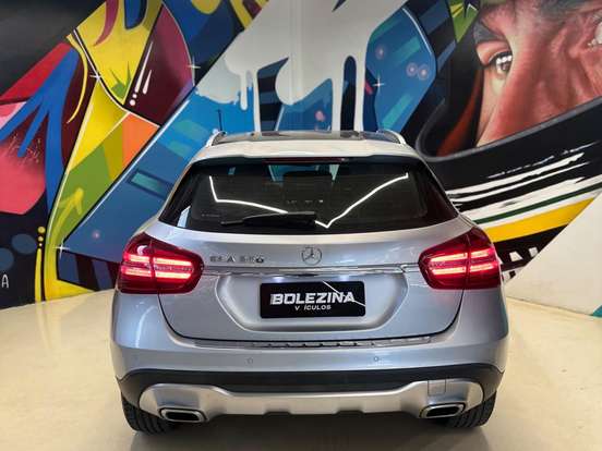 MERCEDES-BENZ-GLA 200-1.6 CGI FLEX ADVANCE 7G-DCT MERCEDES-BENZ-GLA 200-2019