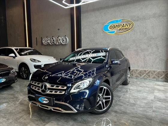 MERCEDES-BENZ GLA 200 1.6 CGI FLEX ADVANCE 7G-DCT