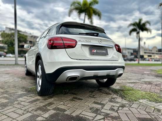 MERCEDES-BENZ-GLA 200-1.6 CGI FLEX ADVANCE 7G-DCT MERCEDES-BENZ-GLA 200-2017