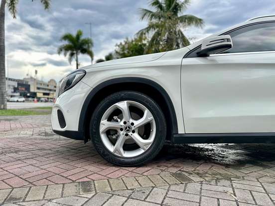 MERCEDES-BENZ-GLA 200-1.6 CGI FLEX ADVANCE 7G-DCT MERCEDES-BENZ-GLA 200-2017