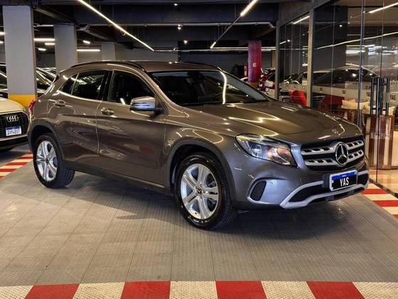 MERCEDES-BENZ GLA 200 1.6 CGI FLEX STYLE 7G-DCT