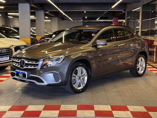 MERCEDES-BENZ-GLA 200-1.6 CGI FLEX STYLE 7G-DCT MERCEDES-BENZ-GLA 200-2017