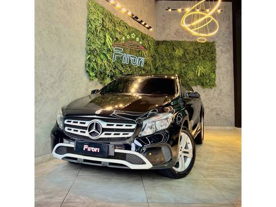 MERCEDES-BENZ GLA 200 1.6 CGI FLEX STYLE 7G-DCT