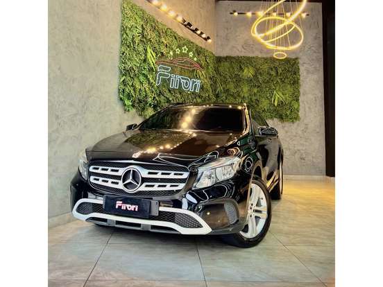 MERCEDES-BENZ-GLA 200-2017