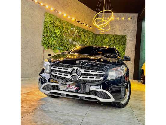 MERCEDES-BENZ-GLA 200-2017