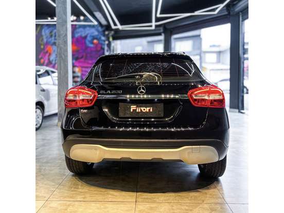 MERCEDES-BENZ-GLA 200-1.6 CGI FLEX STYLE 7G-DCT MERCEDES-BENZ-GLA 200-2017