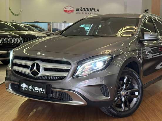 MERCEDES-BENZ-GLA 200-1.6 CGI STYLE 16V TURBO FLEX 4P AUTOMÁTICO MERCEDES-BENZ-GLA 200-2015