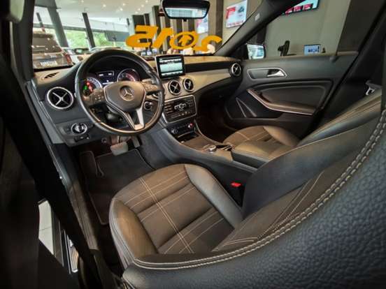 MERCEDES-BENZ-GLA 250-2.0 16V TURBO GASOLINA VISION 4P AUTOMÁTICO MERCEDES-BENZ-GLA 250-2015