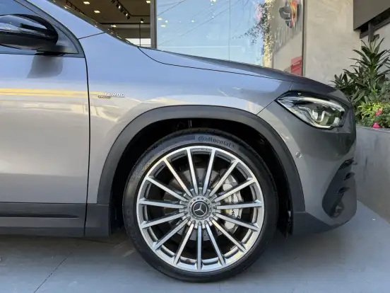 MERCEDES-BENZ-GLA 35 AMG-2022