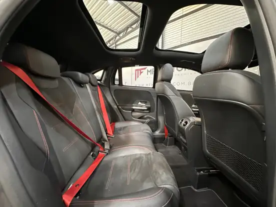 MERCEDES-BENZ-GLA 35 AMG-2022