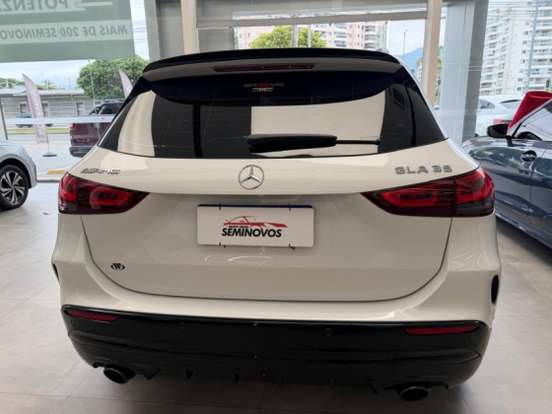 MERCEDES-BENZ-GLA 35 AMG-2022