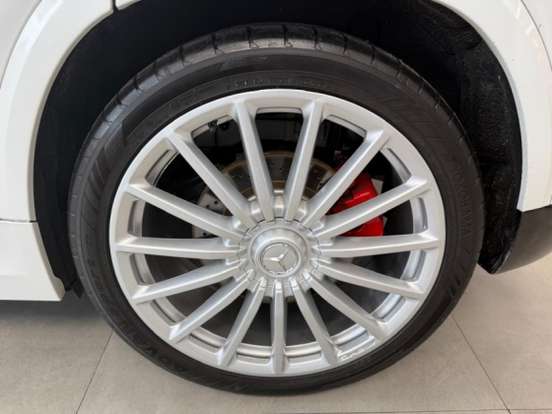 MERCEDES-BENZ-GLA 35 AMG-2022