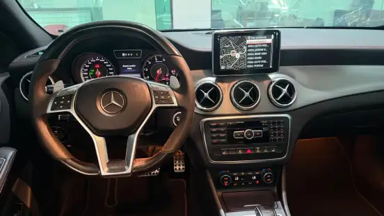 MERCEDES-BENZ-GLA 45 AMG-2015