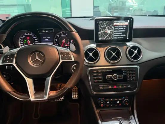 MERCEDES-BENZ-GLA 45 AMG-2.0 16V TURBO GASOLINA 4P AUTOMÁTICO MERCEDES-BENZ-GLA 45 AMG-2015