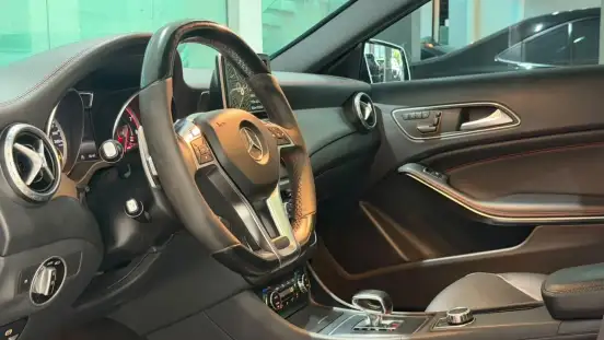 MERCEDES-BENZ-GLA 45 AMG-2.0 16V TURBO GASOLINA 4P AUTOMÁTICO MERCEDES-BENZ-GLA 45 AMG-2015