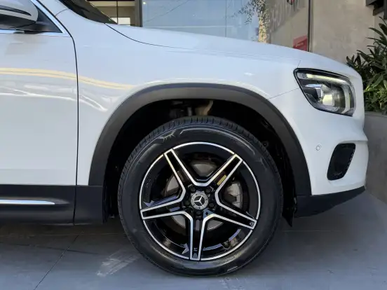 MERCEDES-BENZ-GLB 200-2022