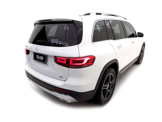 MERCEDES-BENZ-GLB 200-2021