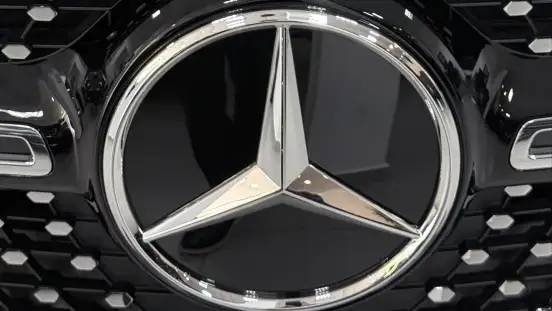 MERCEDES-BENZ-GLB 220-2026