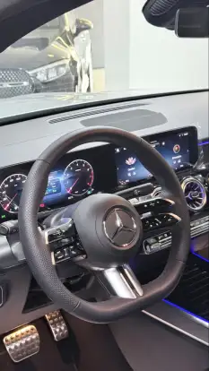 MERCEDES-BENZ-GLB 220-2026